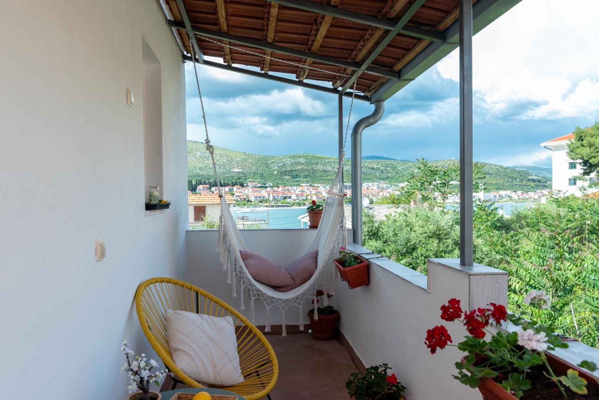 Studio Apartment Coce Trogir Exterior photo