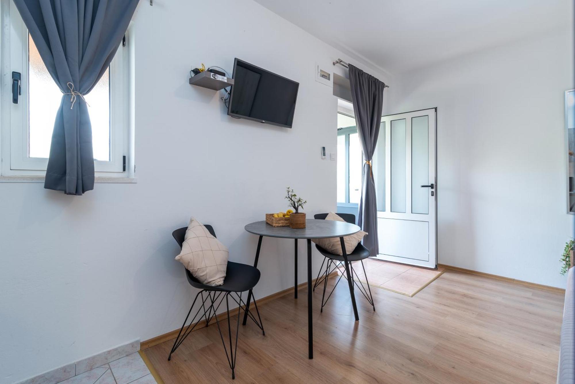 Studio Apartment Coce Trogir Exterior photo